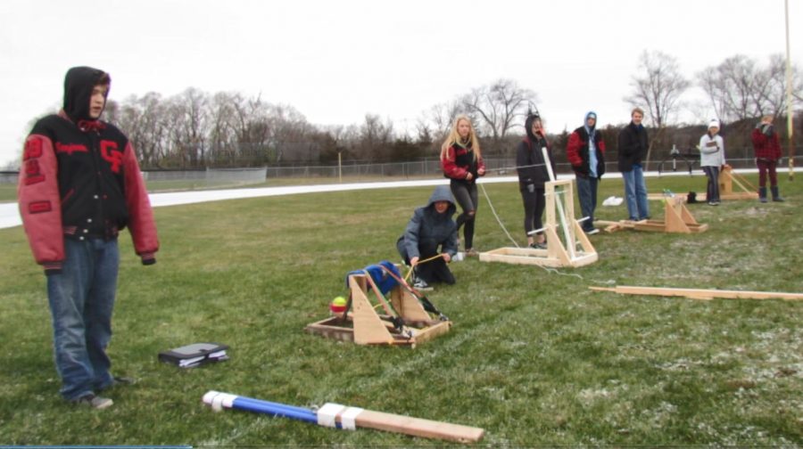 The+CFHS+Physics+class+takes+aim+with+their+home-made+catapults