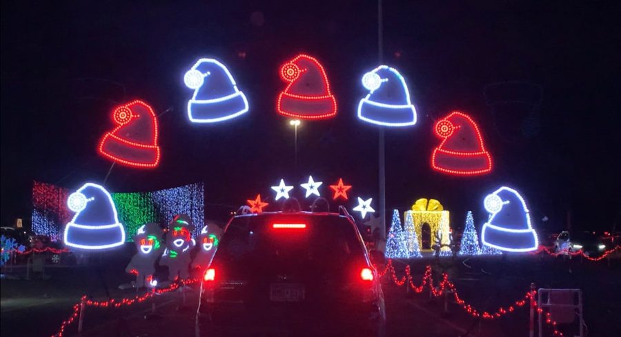 The drive-thru show at Valleyfair supplied a plentiful display of Christmas themed lights.