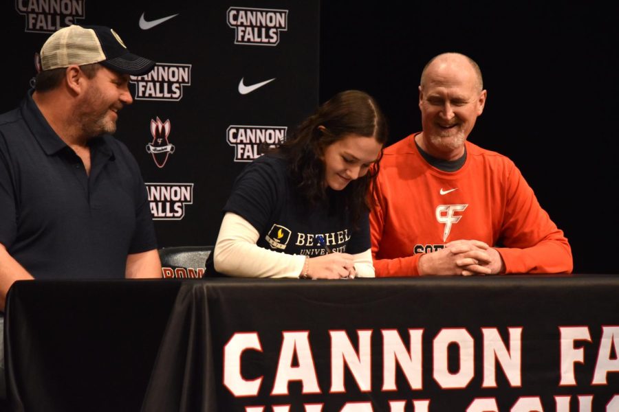 Kayley+Frenette+signs+her+contract+to+play+college+softball+at+Bethel.