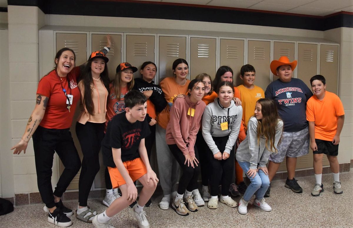 7th+grade+students+proudly+wear+the+colors+of+their+class