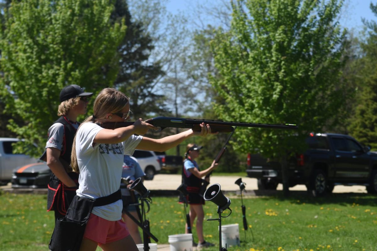 Liv Tennessen gets ready to take her shot