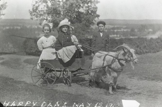 School fashion Part 2 early 1900s